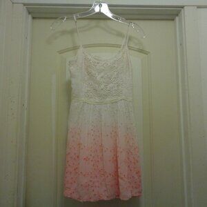 COQUETTE FEMININE WHITE W ORA EYELET SHEERED  AMBERCROMBIE & FINCH SUNDR…